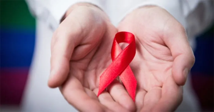 Khoa học lớp 5 Bài 16: Phòng tránh HIV/AIDS