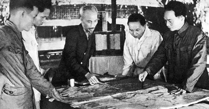 Lịch sử lớp 5 Bài 14: Thu – Đông 1947, Việt Bắc “mồ chôn giặc Pháp”