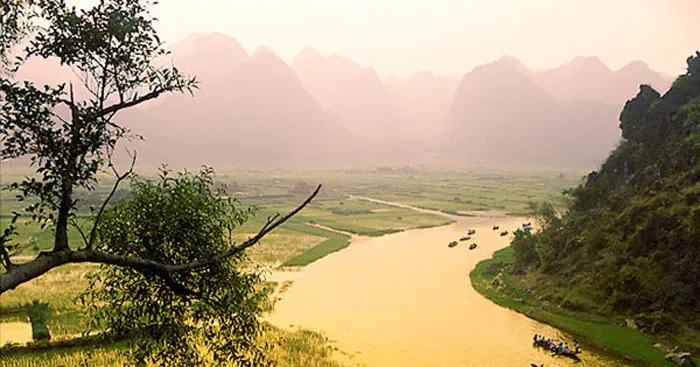 Bài thơ Bài ca phong cảnh Hương Sơn