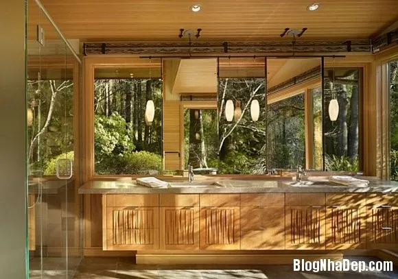 Biệt thự đẹp long lanh được thiết kế từ gỗ và kính