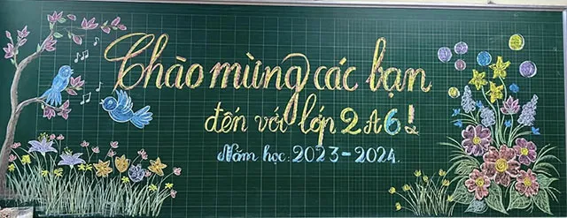 Mẫu trang trí bảng lớp ngày khai giảng