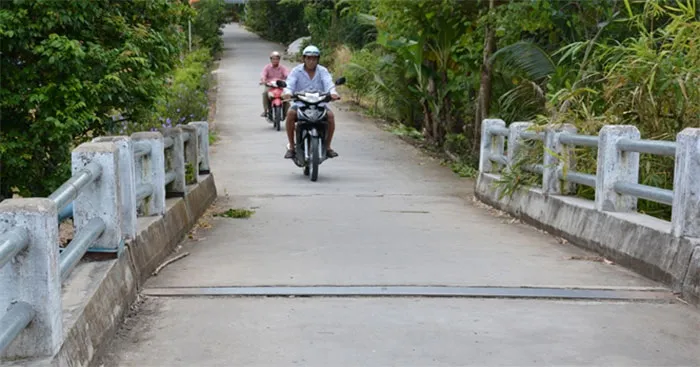 Tập làm văn lớp 4: Kể về sự đổi mới ở xóm làng hoặc phố phường của em