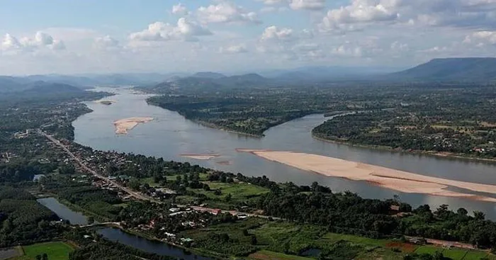 Văn mẫu lớp 6: Cảm nhận tình yêu của tác giả đối với dòng Mê Kông qua Cửu Long Giang ta ơi